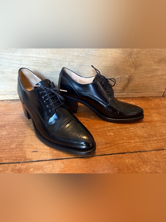 The Office Of Angela Scott Shoes - Office of Angela Scott size 38 like new black Miss Button wingtips oxfords